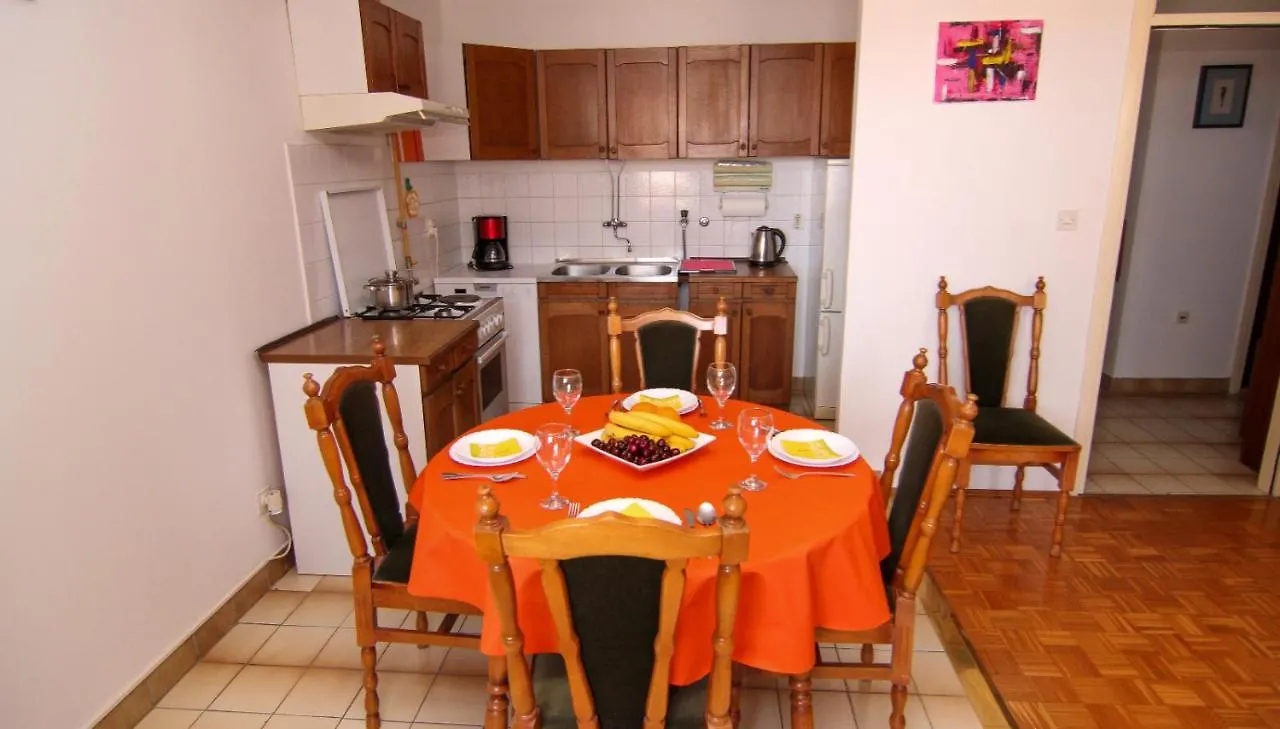 Daire Apartman Sea View Pula