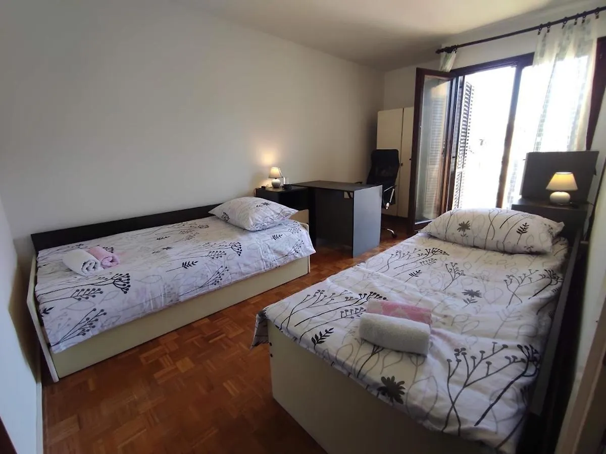 Apartment Apartman Sea View Pula Croatia